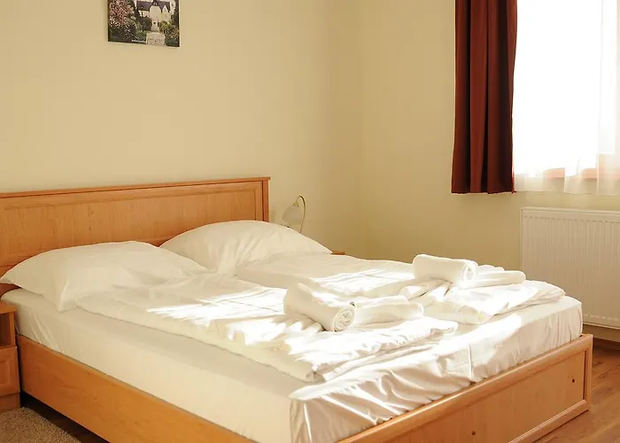 Halaszkert Badacsony בדקסוניטומאי