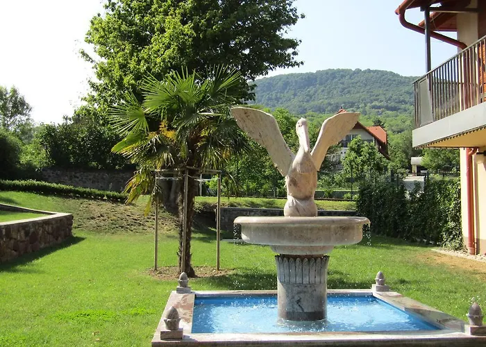 Halaszkert Badacsony מלון בדקסוניטומאי